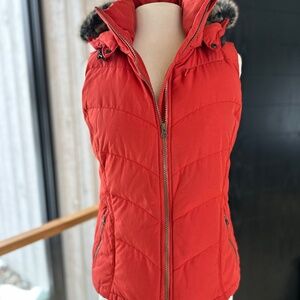 ATHLETA Ridgeview Down Vest with detachable fur hood.